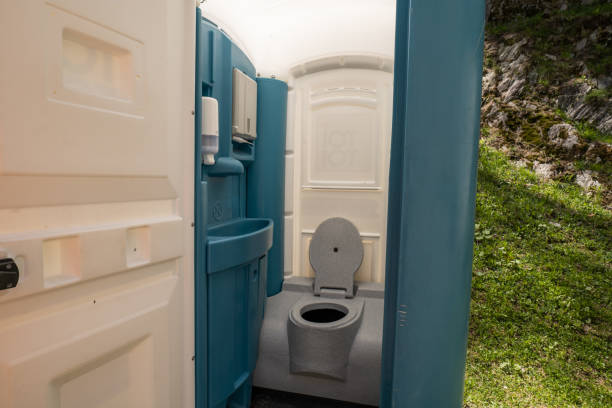 Portable Toilet Options We Offer in Griffith, IN